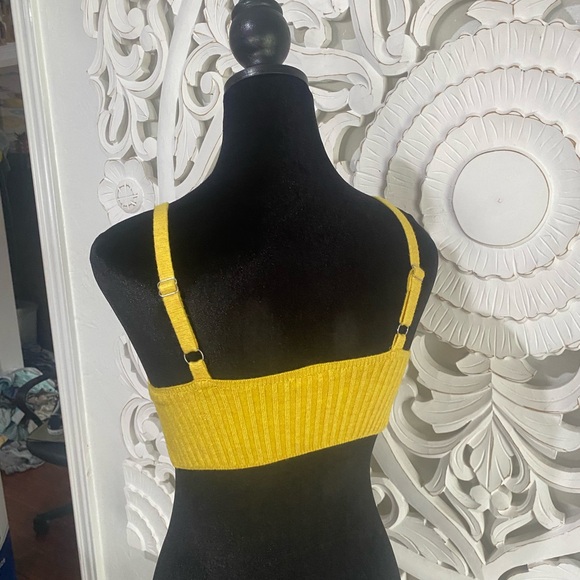 Short top - Picture 2 of 2